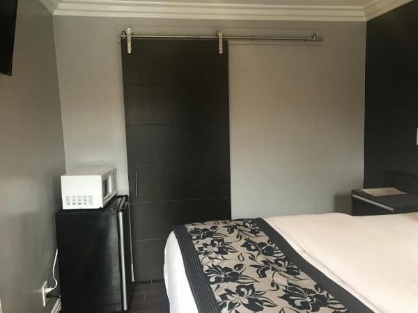 La Bonita Inn Motel image 17