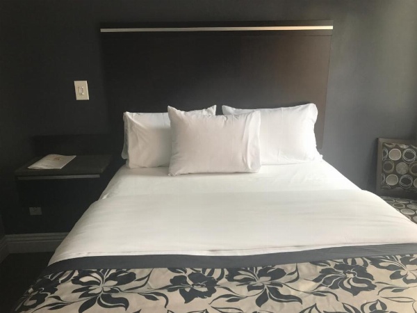 La Bonita Inn Motel image 21